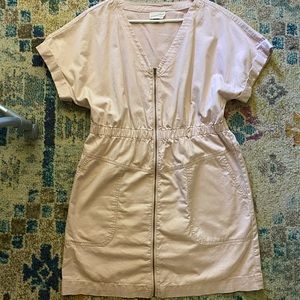 Cute soft pink zip up dress